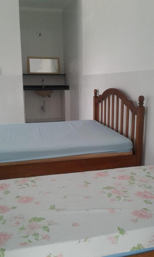 Pousada Vitoria Bed and Breakfast Ubatuba Buitenkant foto